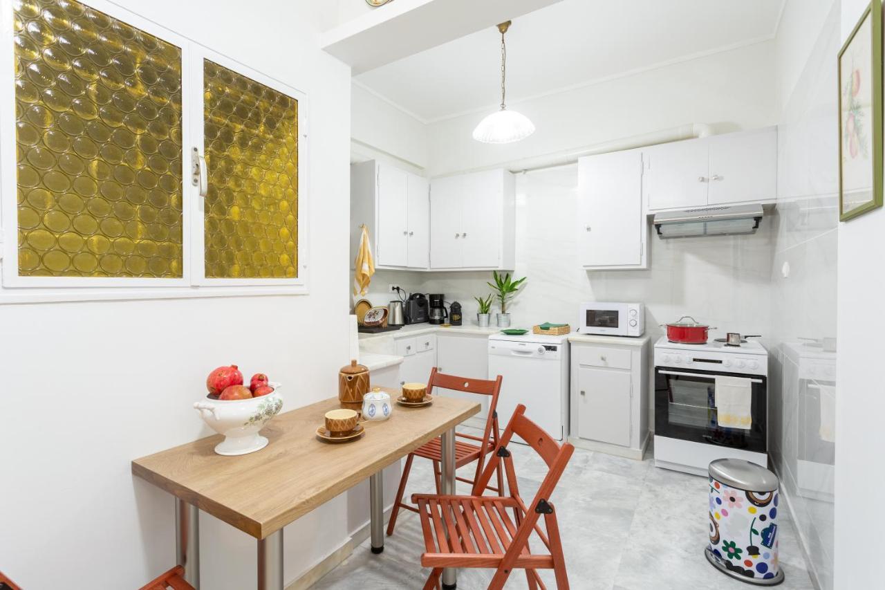 A Short Walk To Syntagma And Plaka By Athenian Homes Exterior foto