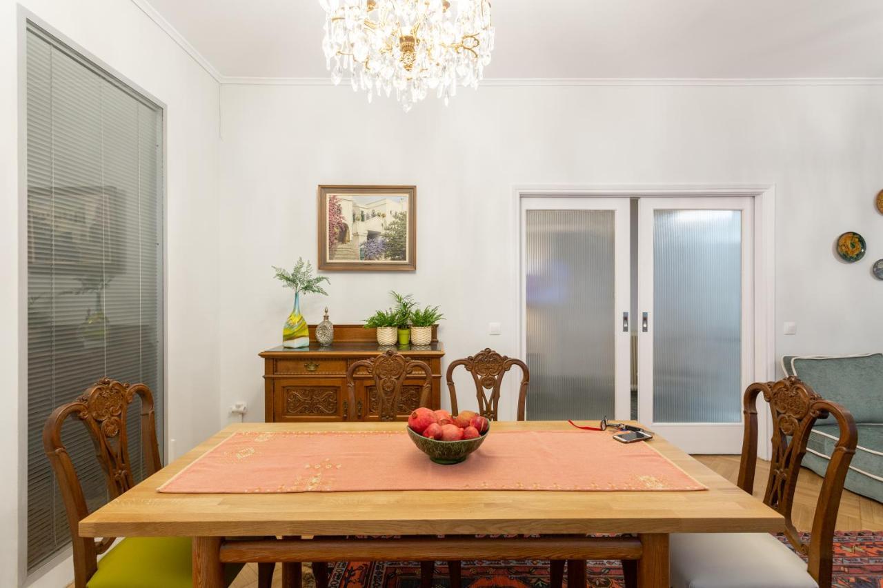 A Short Walk To Syntagma And Plaka By Athenian Homes Exterior foto